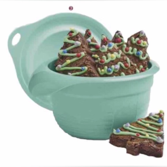 Tupperware Classic Mixing Bowl   Green Color - Picture 2 of 4